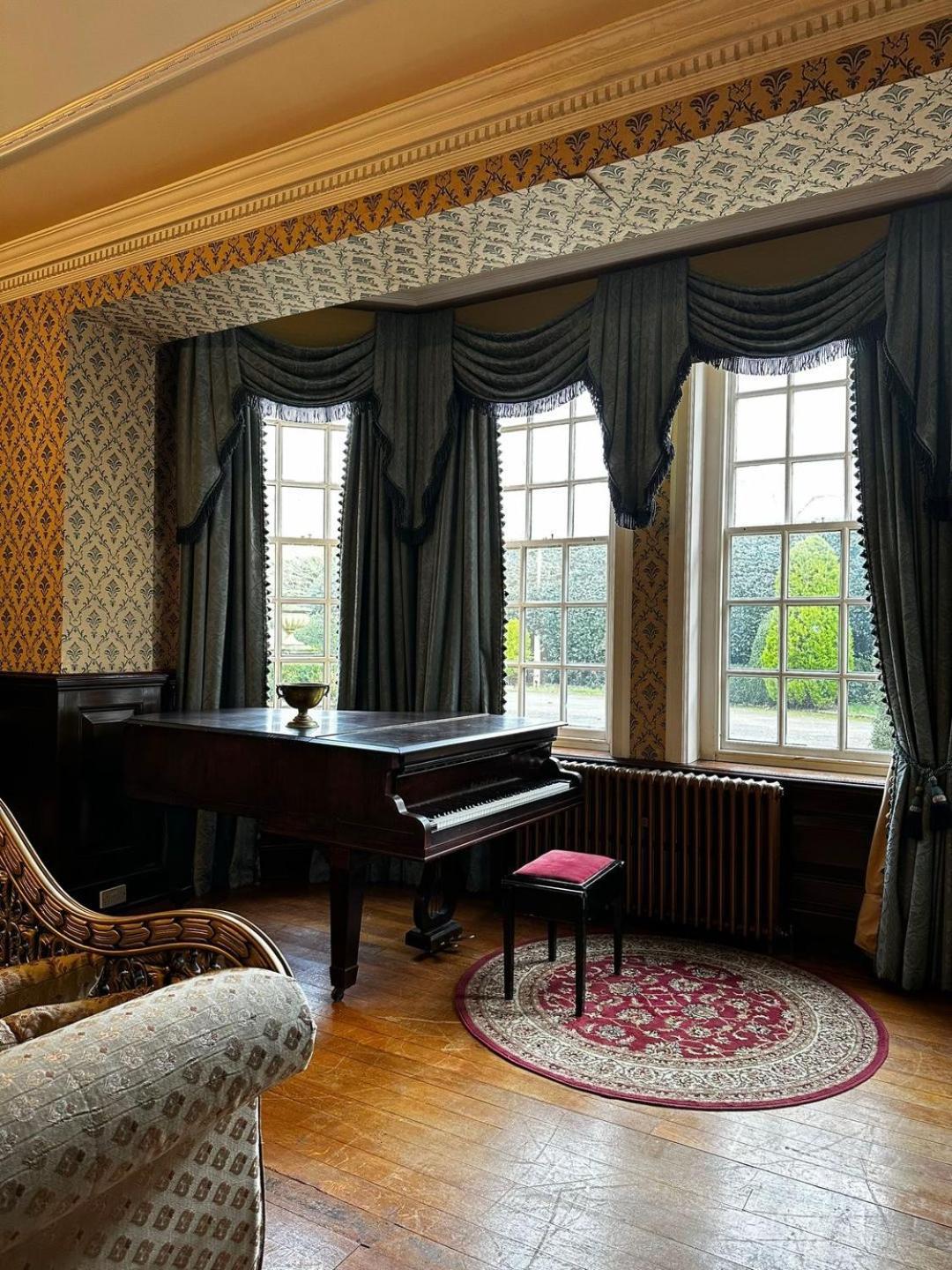 Moulton Grange Villa