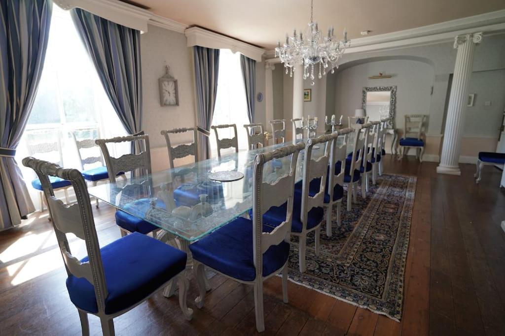 Moulton Grange Villa